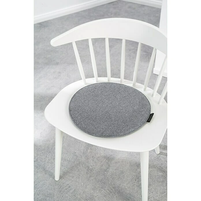 BAUHAUS Sitzkissen Rund Carl Ø X H: 35 X 2 Cm, Grau, 100 % Polyester 6 BAUHAUS Sitzkissen Rund Carl Ø X H: 35 X 2 Cm, Grau, 100 % Polyester – Bild 4