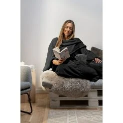 BAUHAUS Decke Giny Ärmel Raven, 200 X 150 Cm, 100 % Polyester 9 BAUHAUS Decke Giny Ärmel Raven, 200 X 150 Cm, 100 % Polyester -BAUHAUS Shop 12 607